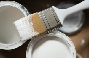 ペンキと塗料は違う？それぞれの機能・性能を解説